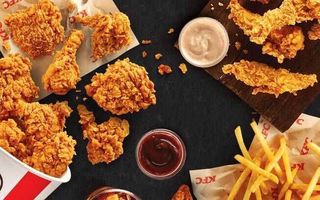 O famoso restaurante americano é especializado em frango frito O famoso restaurante americano é especializado em frango frito