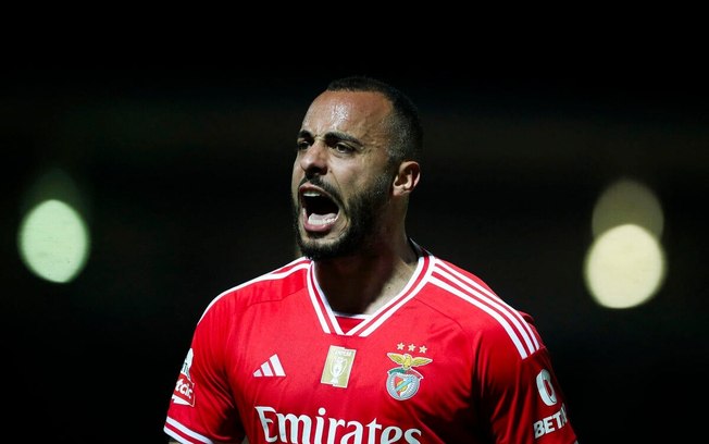 Arthur Cabral marcou 11 gols na última temporada pelo Benfica 