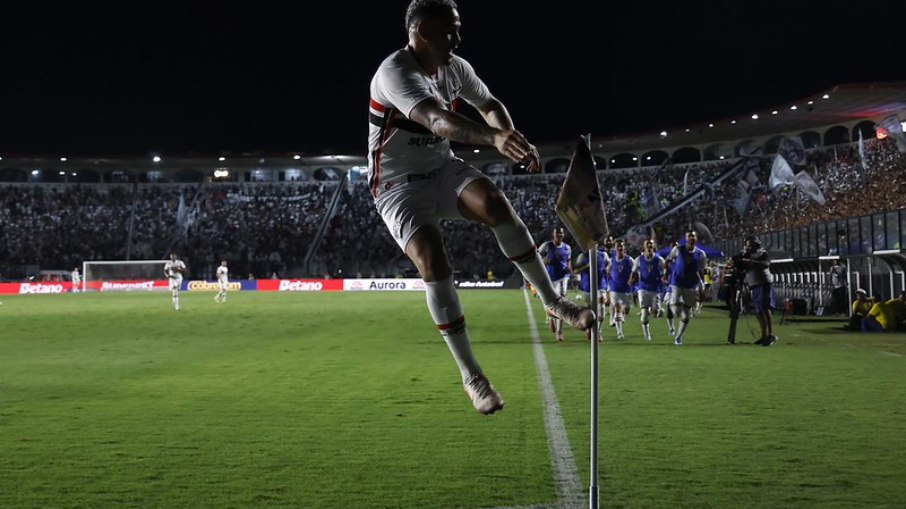 Luciano abriu o placar em São Januário