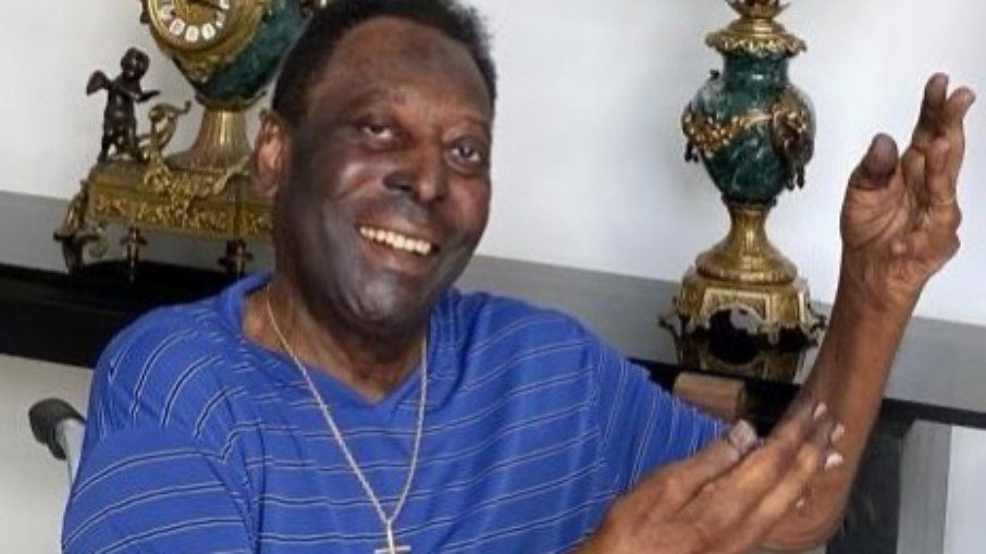 Corpo de Pelé será velado na Vila Belmiro