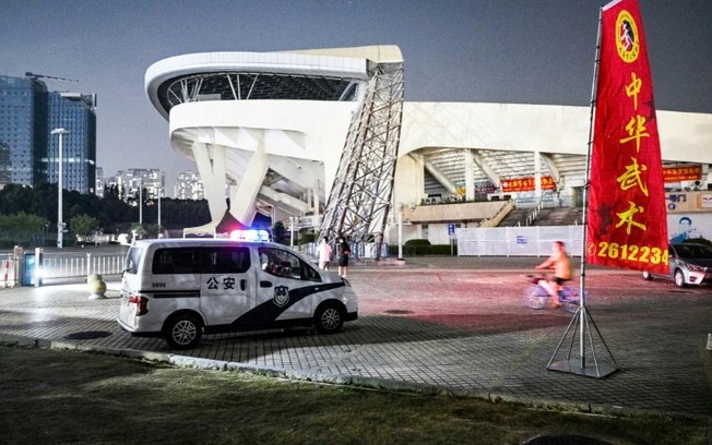 O centro esportivo da cidade de Zhuhai (Guangdong, China), um dia após o ataque que deixou pelo menos 35 mortos e dezenas de feridos, em 12 de novembro de 2024