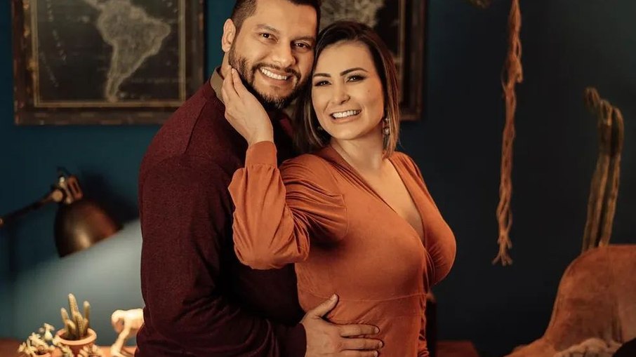 Andressa Urach e Thiago Lopes em ensaio quando estavam casados