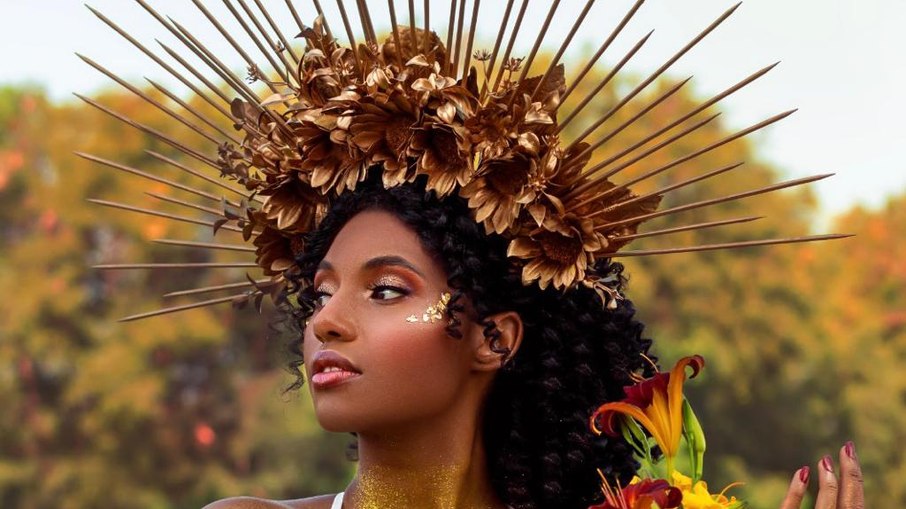Os melhores acessórios de cabelo para os looks do Carnaval