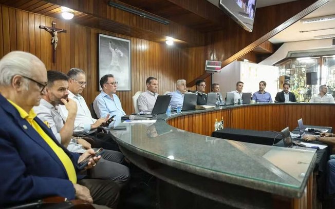Diretoria recorre à CNRD para cobrar parte das parcelas vencidas Diretoria recorre à CNRD para cobrar parte das parcelas vencidas