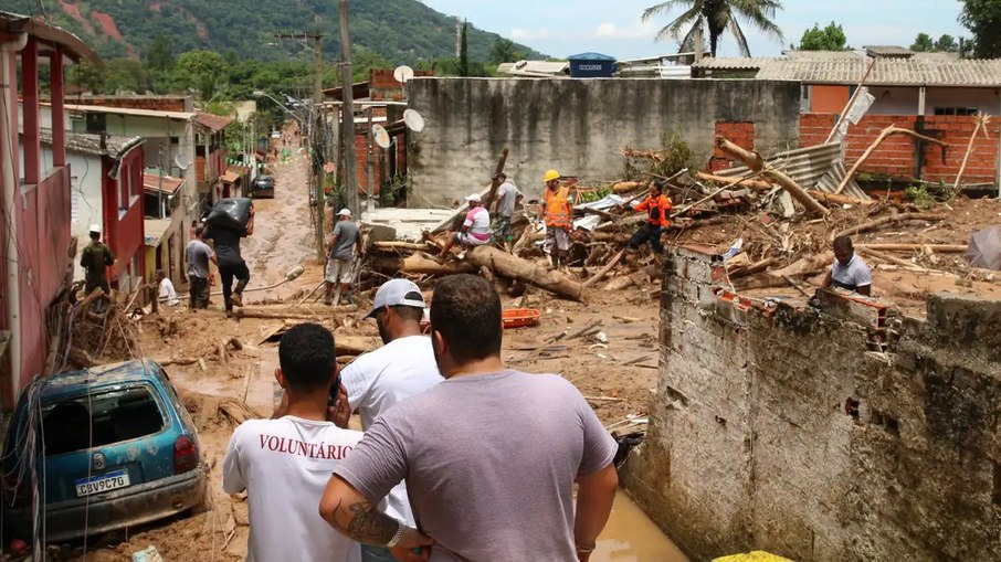 Bertioga, litoral norte de SP, em 2023: maior chuva na história do Brasil provocou morte e destruição Bertioga, litoral norte de SP, em 2023: maior chuva na história do Brasil provocou morte e destruição