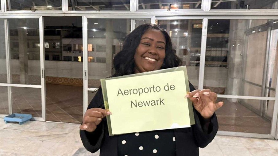 Torcedora entra na onda com brincadeira de pronúncia de cidades-sede da Copa do Mundo