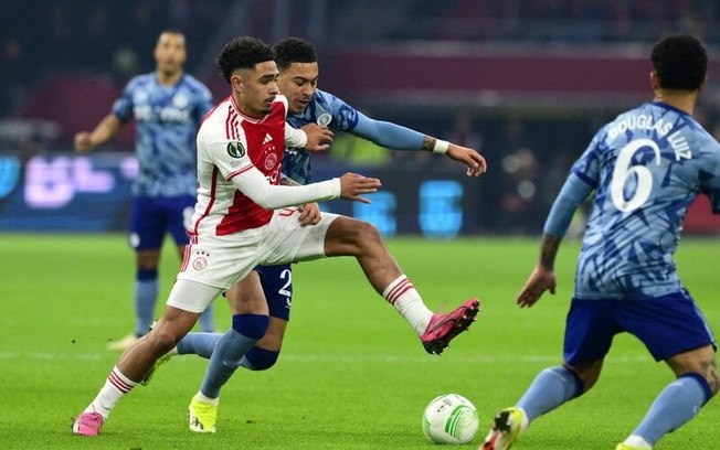 Ajax e Aston Villa ficaram no empate pela ida das oitavas da Conferência