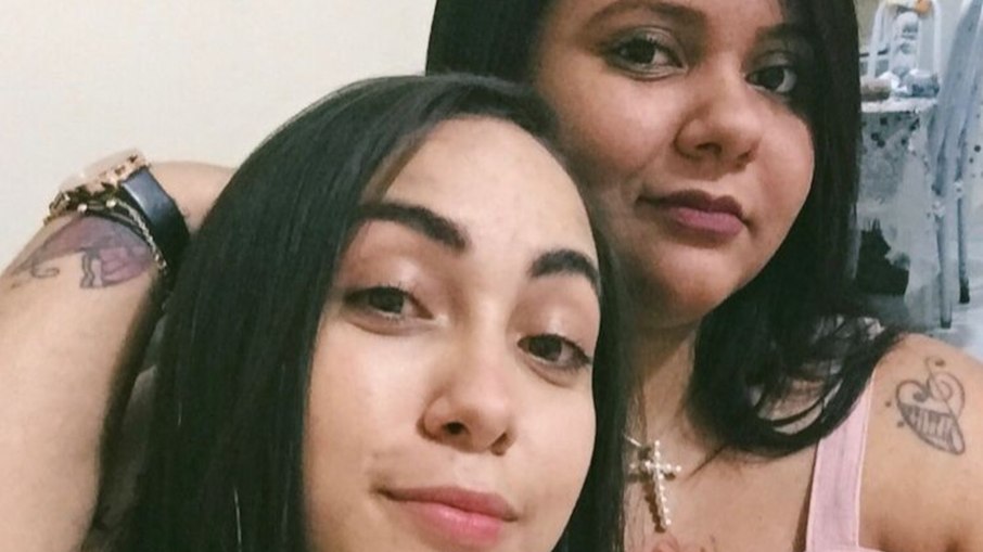 Projeto realiza FIV gratuita para casal de mulheres em PE Projeto realiza FIV gratuita para casal de mulheres em PE