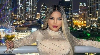 Atleta que jogou a Copa contrata brasileira como acompanhante de luxo