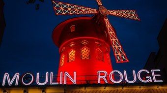 Moulin Rouge: pás do emblemático cabaré parisiense caem