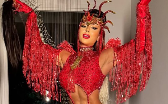 Juju Salimeni relata manchas no corpo após contrair dengue