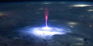 Tempestades escondidas no espaço revelam raios invisíveis
