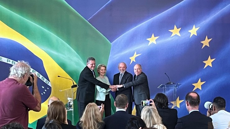 'O melhor está por vir', diz chefe da UE ao se reunir com Lula