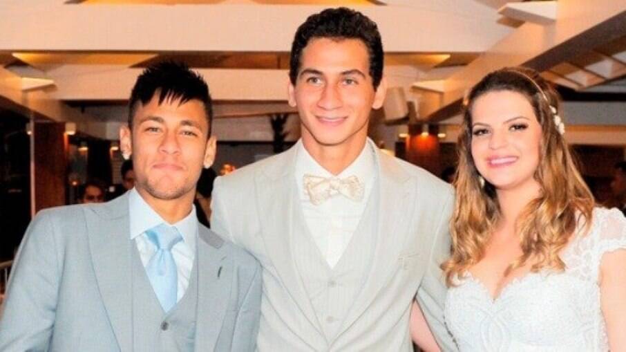 Neymar foi o padrinho do casamento de Ganso com Giovanna Costi