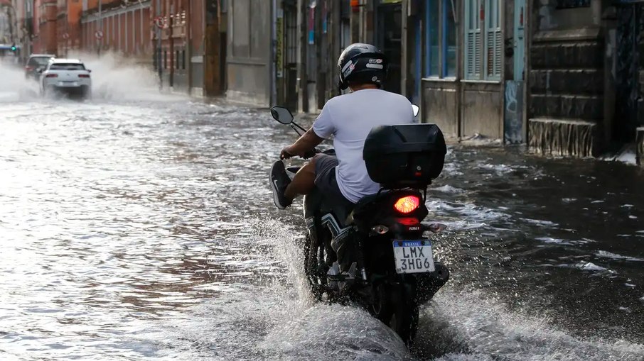 Previsão é de pancadas de chuva em várias regiões Previsão é de pancadas de chuva em várias regiões