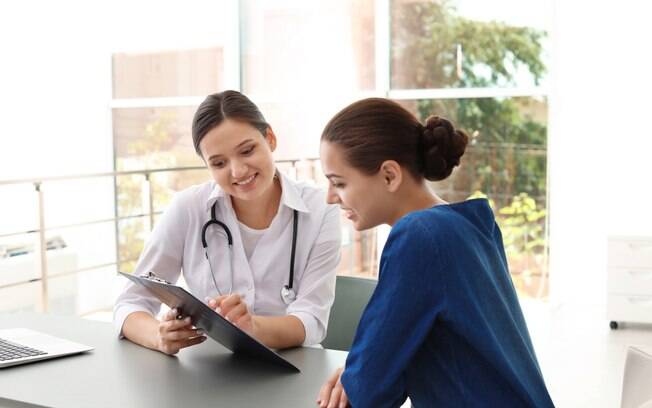 Deve-se estabelecer uma relação de confiança entre paciente e ginecologista para que ela se sinta confortável na consulta
