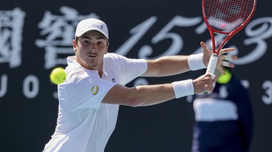 João Fonseca se prepara para encarar Sinner João Fonseca se prepara para encarar Sinner