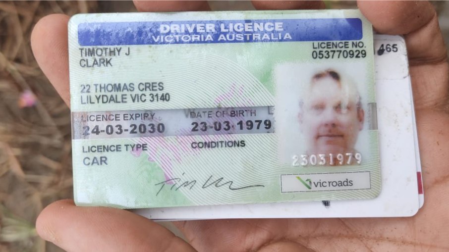 Identidade do piloto encontrada durante investigação