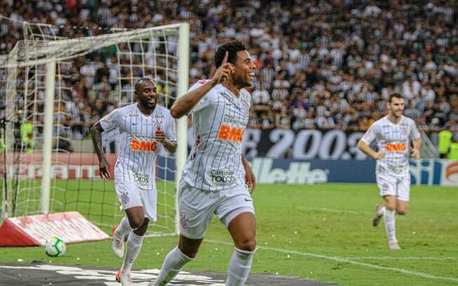 Gustagol marcou o gol da vitória do Corinthians no Ceará