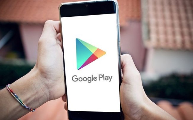 Google Play Store muda posição da barra de busca por apps