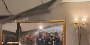Teto de restaurante famoso desaba em Curitiba após fortes chuvas