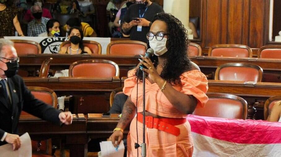 Projeto de lei de autoria da vereadora trans Benny Briolly (PSOL) foi rejeitado pela câmara