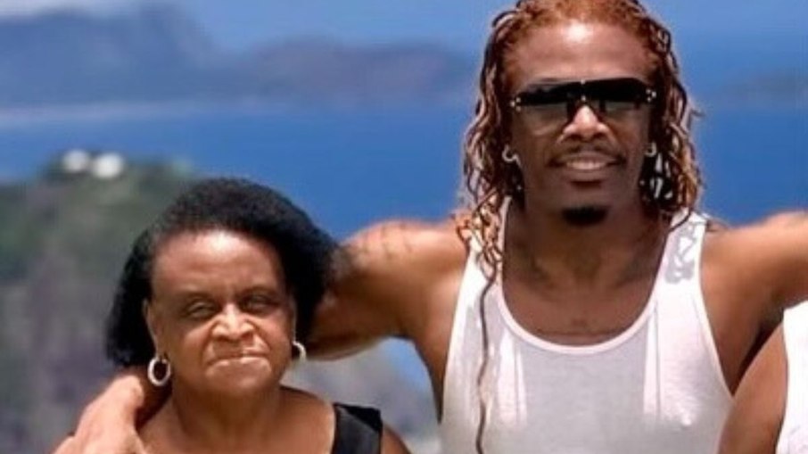 Participante de A Fazenda recebe notícia sobre saúde da mãe e decide ficar