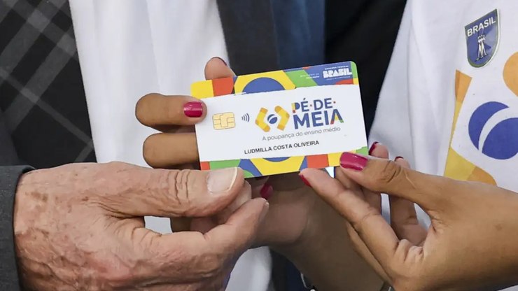 MEC divulga calendário do programa Pé-de-Meia para 2026
