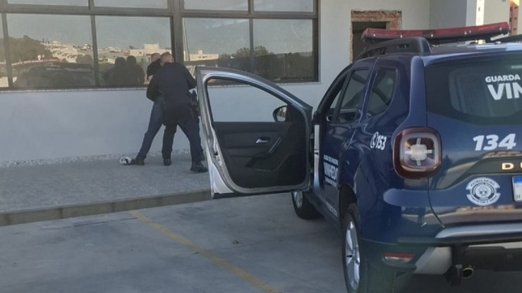 Procurado é preso após tentar fugir duas vezes em Vinhedo