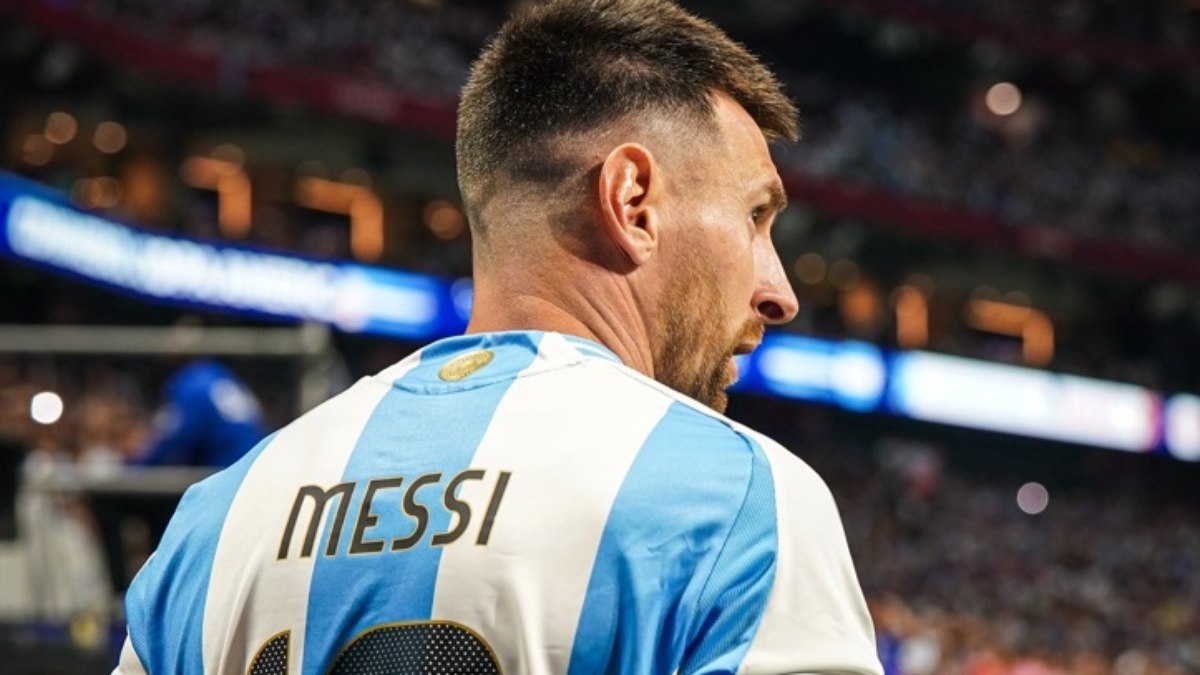 Messi estará em campo para enfrentar a Bolívia, nesta terça-feira