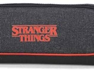 Estojo de Stranger Things