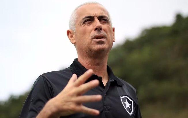 João Paulo Costa foi demitido do Botafogo