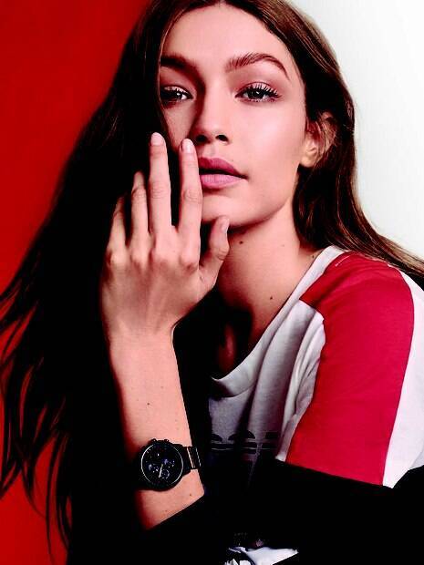 Tommy Hilfiger apresenta relógio criado em parceria com Gigi Hadid
