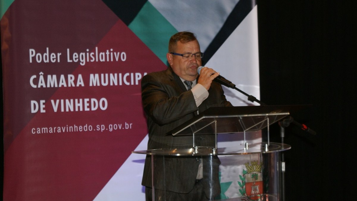 Márcio Melle durante solenidade de posse em 2025