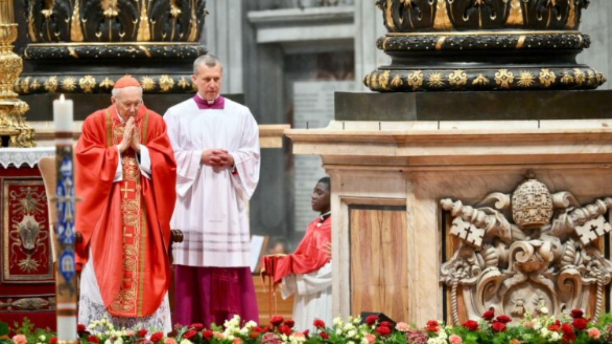 Cardeal Battista Re Cardeal Battista Re