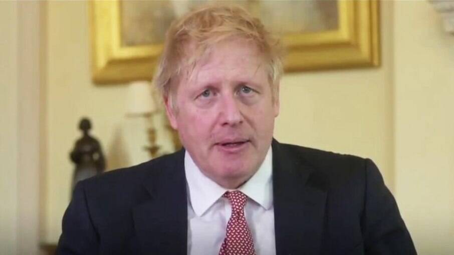 Boris Johnson diz que massacre em Bucha 