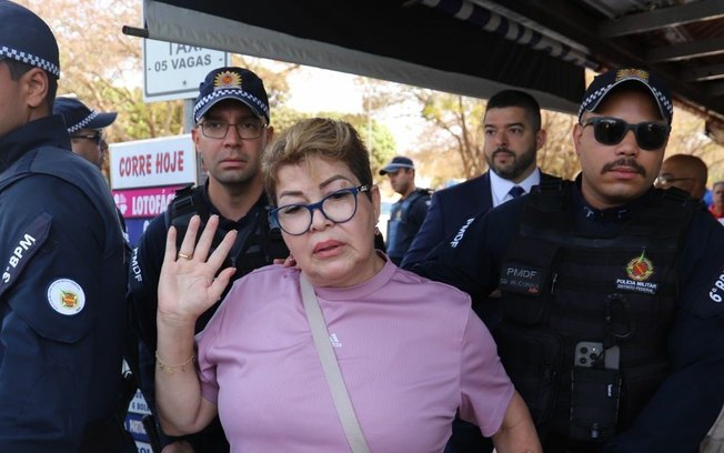 Presidente do SindSaúde-DF é detida durante protesto em frente ao Palácio do Buriti