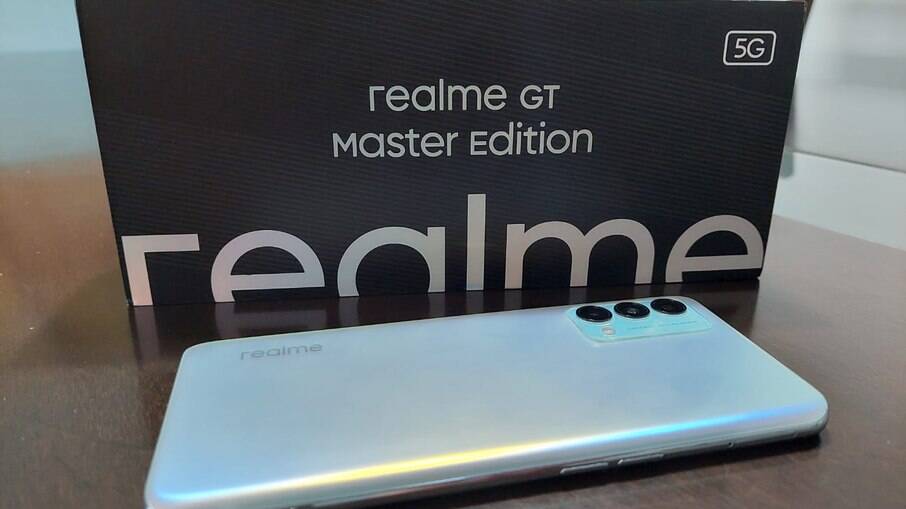 Realme GT Master Edition e sua caixa