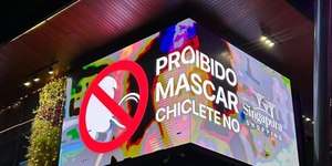 Shopping proíbe clientes de mascar chiclete