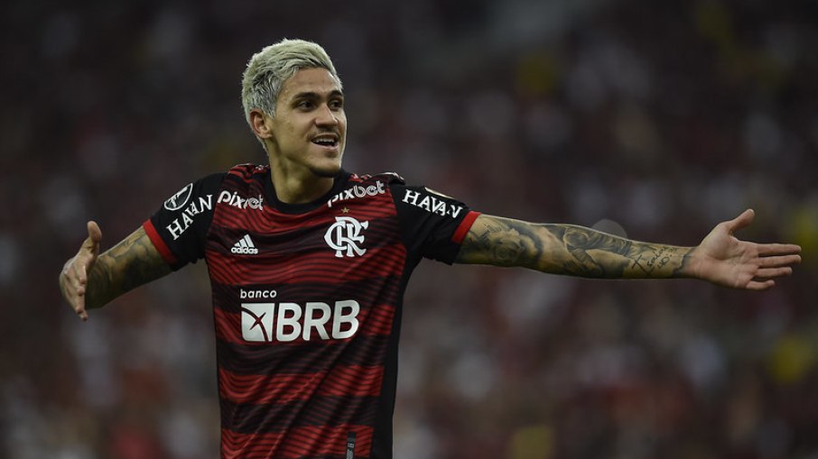 Pedro voltou a marcar pelo Flamengo contra o Vélez Sarsfield