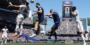 Bósnia vence o Catar e termina na 3ª posição do Grupo B da Copa