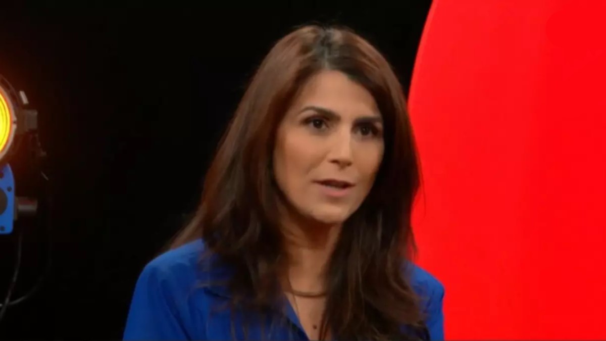 Manuela d’Ávila defende linguagem neutra e rebate críticas em debate Manuela d’Ávila defende linguagem neutra e rebate críticas em debate