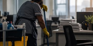 "Preguiçosa": empresa que ofendeu gari com lúpus é condenada