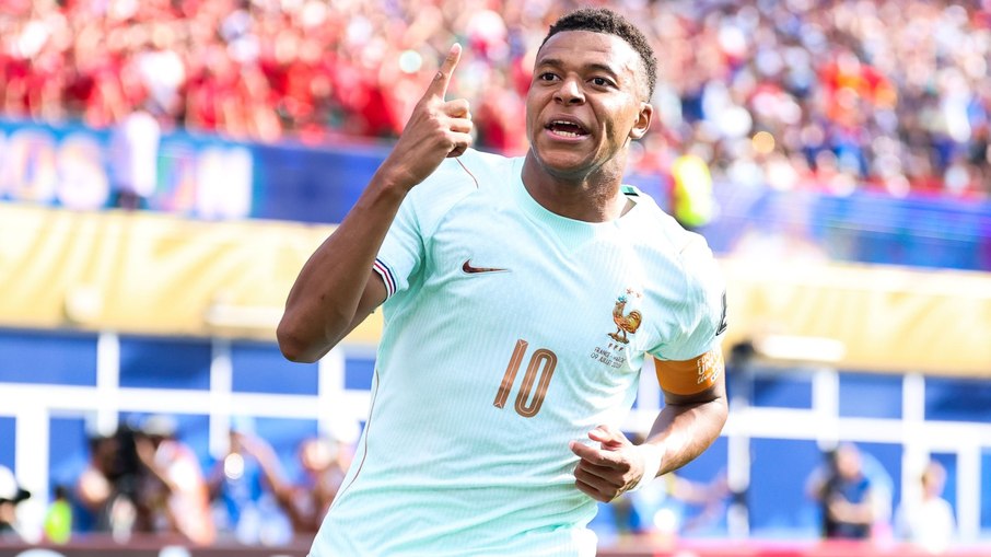 Com golaço de Mbappé, França eliminou Marrocos e será a adversária da Espanha