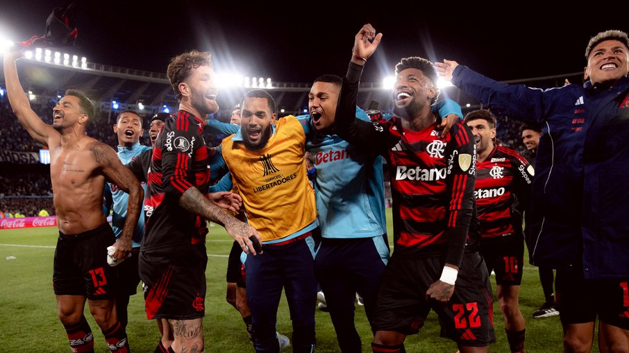 Jogadores do Flamengo comemora classificação à final