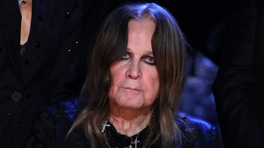 Após morte de Ozzy Osbourne, jaquetas e autógrafos vão a leilão