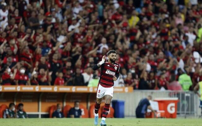 Após gol e vitória na Libertadores, Gabigol ironiza quem pediu a sua saída do Flamengo
