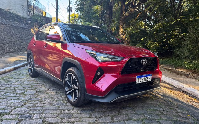 Yaris Cross Hybrid confirma eficiência como principal diferencial