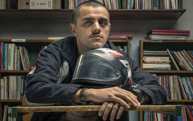 Felipe Simas em 