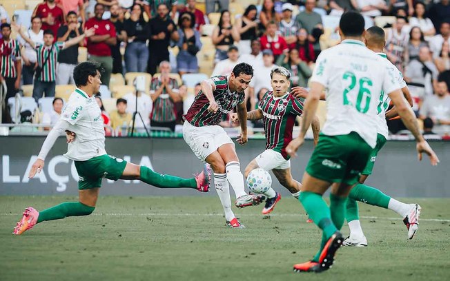 Marcão elogiou jogadores pela vitória sobre o Palmeiras e disse que está à disposição do Fluminense